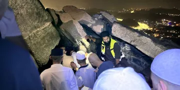 Hira Mağarası’nda ziyaret kuyruğu