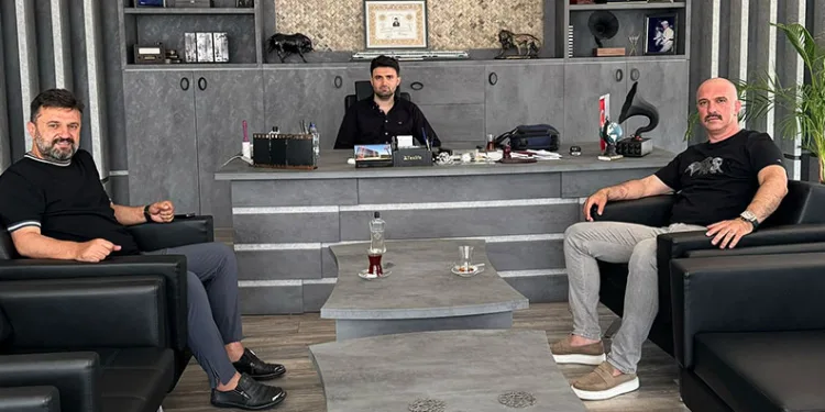 Bülent Uygun Enes Çelik’i ziyaret etti