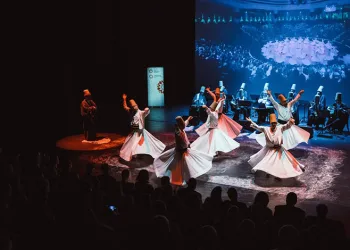 Macaristan’da gölgesinde sema mukabelesi