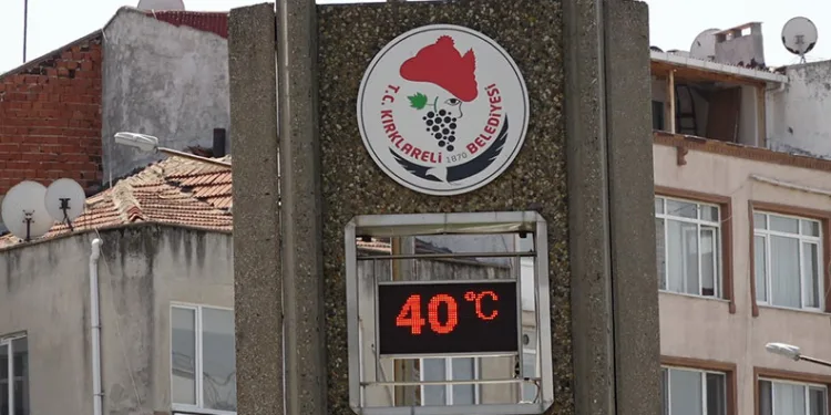 Termometreler 40 dereceyi gösterdi
