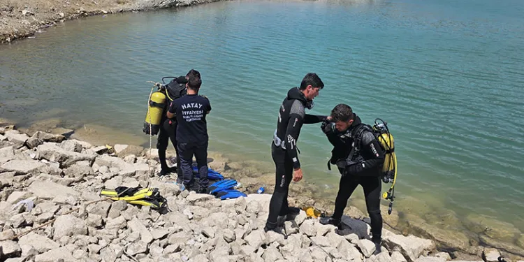 Serinlemek içi girdiği sulama kanalı mezarı oldu