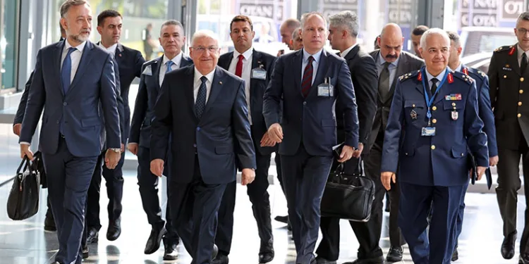 Savunma Bakanı Güler, NATO Karargahında