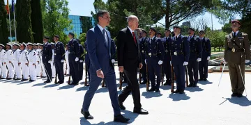 Cumhurbaşkanı Erdoğan, İspanya’da resmi törenle karşılandı
