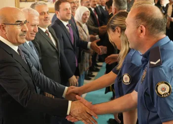 Bursa protokolü bayramlaştı
