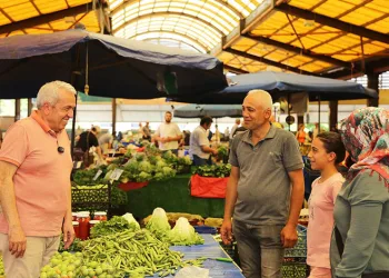 Üretici pazarlarıyla hem çiftçi hem Nilüferli kazanıyor