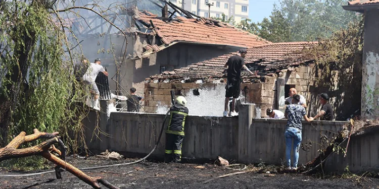 Kayseri’de tüp deposunda yangın