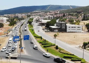 Tatilcilerin dönüş çilesi başladı