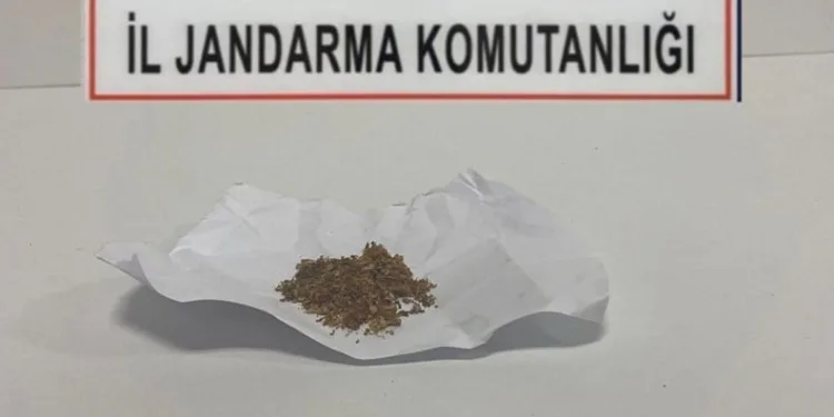 Tekirdağ’da bandrolsüz puro ve uyuşturucu madde ele geçirildi