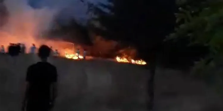 Havai fişek nedeniyle yangın çıktı