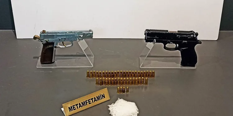 Uyuşturucu ticaretinden gözaltına alındı