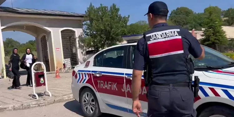 İnegöl Jandarma sınava yetiştirdi