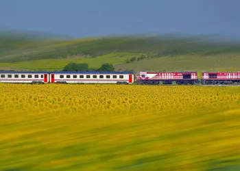 Turistik Tatvan Treni yolculuğuna başlıyor