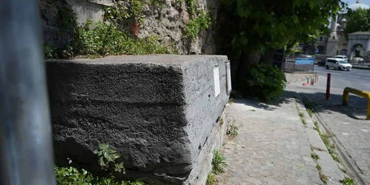 Merhametin simgesi mola taşları
