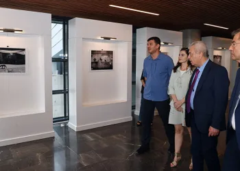 Şehrin sessiz tanıklarını fotoğraflara taşıdı