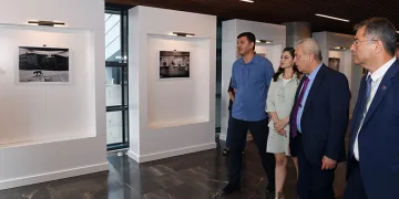 Şehrin sessiz tanıklarını fotoğraflara taşıdı