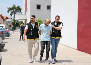 Kardeşine kötü davranıyor diye eniştesini vurdu