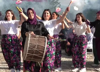 Köylü kadınlardan altın madenine tepki