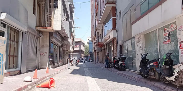 10 yaşındaki çocuk asansörde sıkışarak can verdi