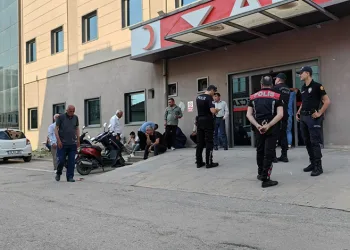 Bursa’da araçta bırakılan çocuk hayatını kaybetti