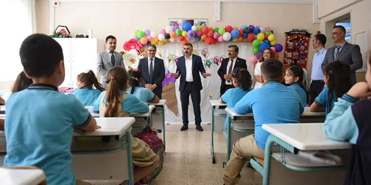 Başkan Yılmaz, karne alan tüm öğrencileri tebrik etti