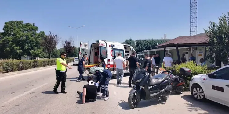 Bursa’da motosikletler kafa kafaya çarpıştı