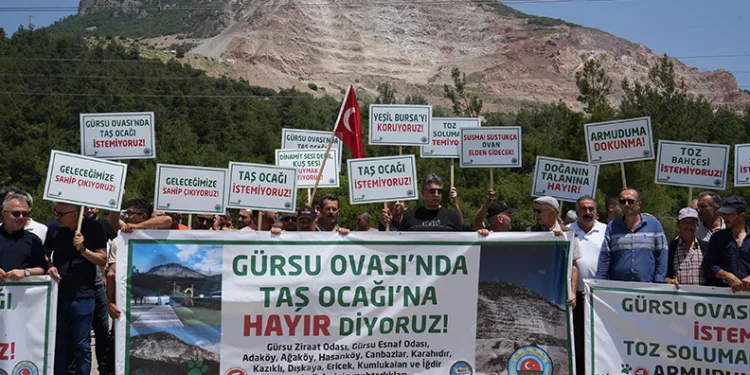 Bursalı köylülerden taş ocağı eylemi