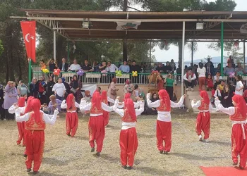 Orhaneli’de şenlik gibi sergi