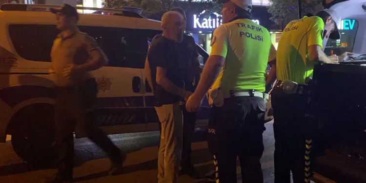 Bursa polisin alkollü sürücüyle imtihanı