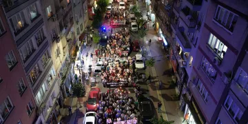 Yıldırım’da Filistin için meşaleli yürüyüş