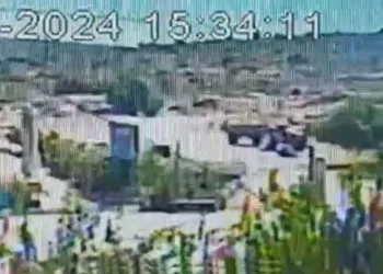 Atılan sigara izmariti İzmir’de yangın çıkardı