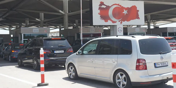 Kapıkule’de gurbetçi yoğunluğu başladı