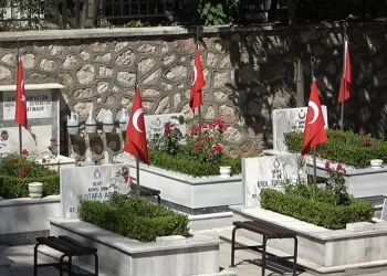 Şehit ailelerin bayramı buruk geçti