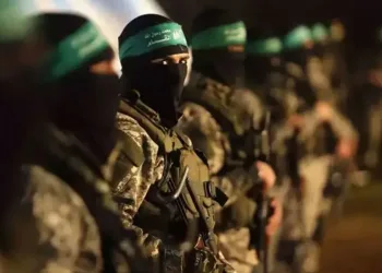Hamas üyesi ve ailesi sınır dışı edildi