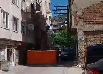 Psikolojik rahatsızlığı olan şahıs için itfaiye seferber oldu
