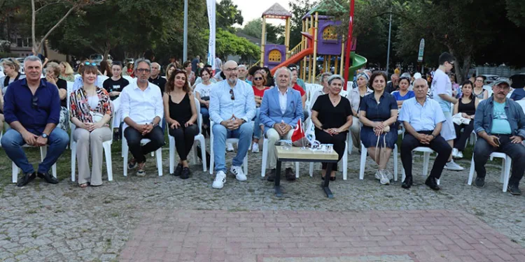 Nazım Hikmet şiirleriyle anıldı