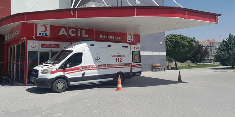 Av tüfeğini temizlerken kendini vurdu