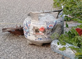 Tırdan düşen piknik tüpü kazaya neden oldu