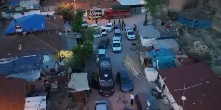 Bursa’da zehir tacirlerine şafak operasyonu