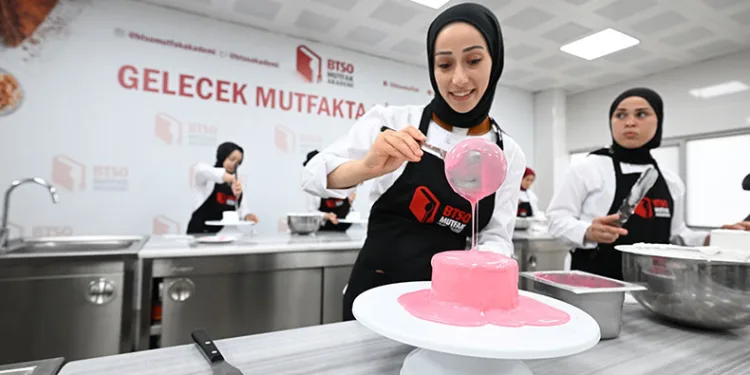 Gelecek ‘BTSO Mutfak Akademi’de pişiyor