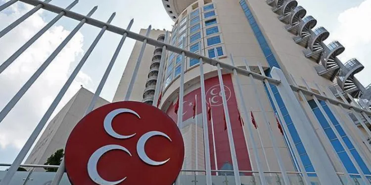 MHP’den CHP’ye bayram ziyareti