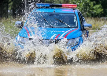 Milli rallicilerden güvenli sürüş eğitimi