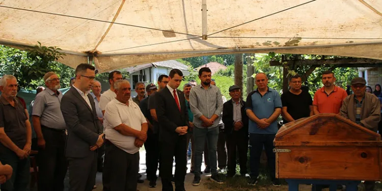 Kıbrıs Gazisi son yolculuğuna uğurlandı