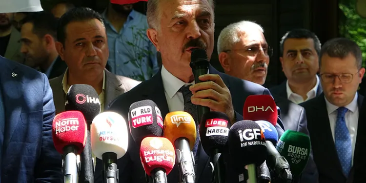 “Hakkari Belediyesi terörün pençesinden kurtarılmıştır”