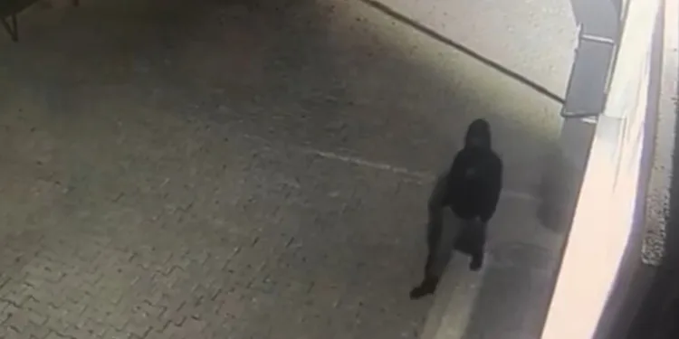 Bursa’da 5 okulu soydu