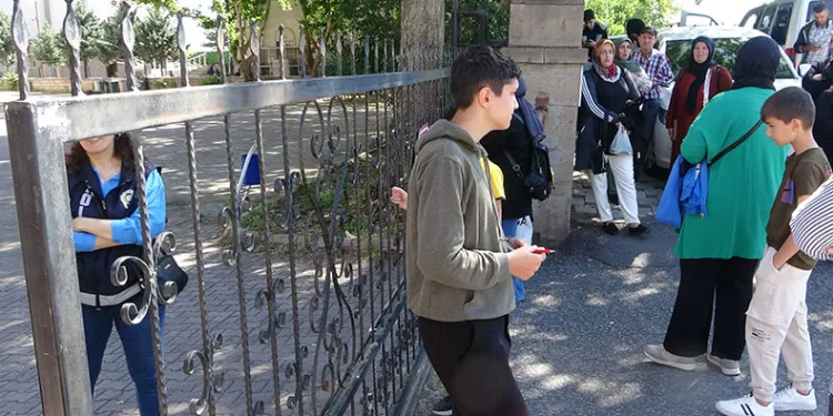 1 dakika ile sınavı kaçırdı