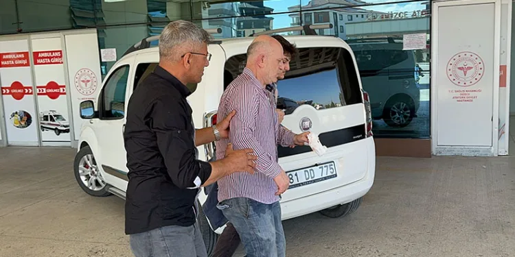 57 kişi kurban yerine kendini kesti
