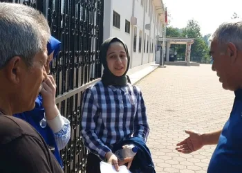 Sınava geç kalanların gözyaşları sel oldu