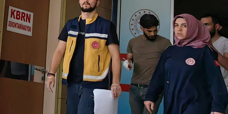 Spiral makinesiyle elini kesen genç yaralandı