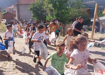 Çocuklar, bayram coşkusunu adak geleneğiyle erken yaşadı
