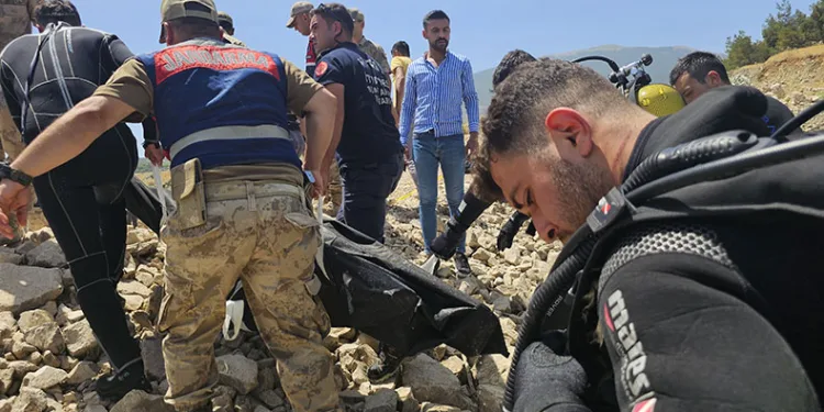 Serinlemek içi girdiği sulama kanalı mezarı oldu